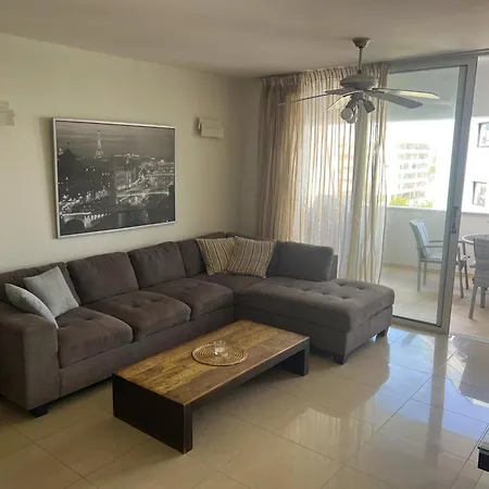 Apartament Superb Seaview Flat, Prime Area Larnaca
