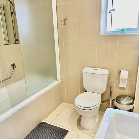 Superb Seaview Flat, Prime Area Apartamento *