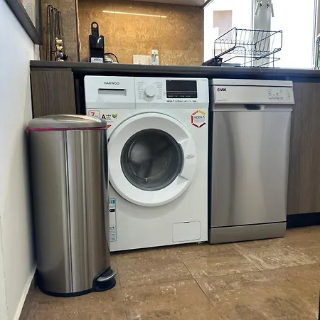 Apartment Superb Seaview Flat, Prime Area Larnaka