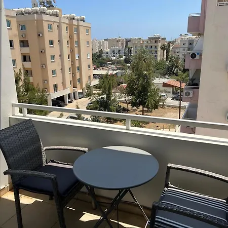 Superb Seaview Flat, Prime Area