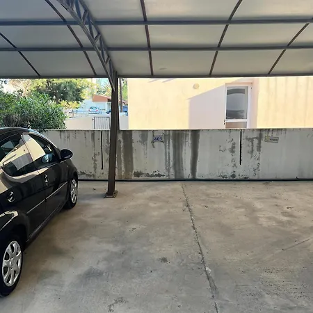 דירה Superb Seaview Flat, Prime Area לרנקה