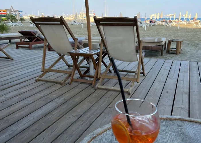 Apartament Superb Seaview Flat, Prime Area Larnaca