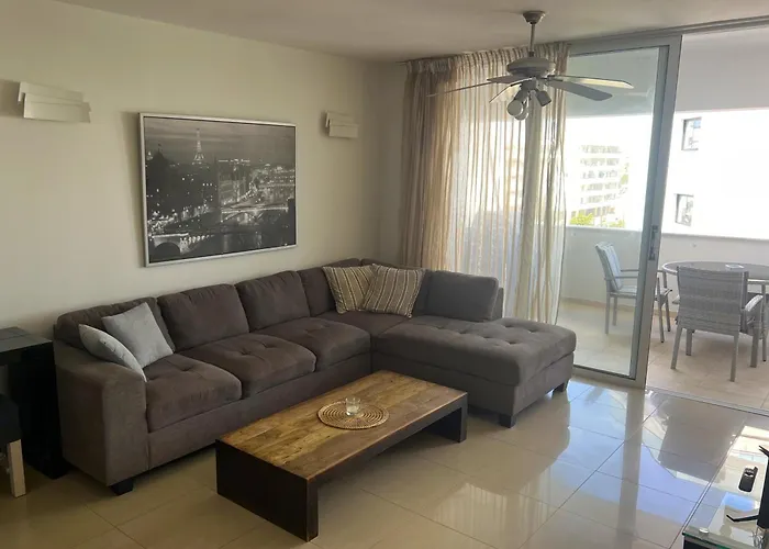 דירה Superb Seaview Flat, Prime Area לרנקה