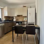 아파트 Superb Seaview Flat, Prime Area